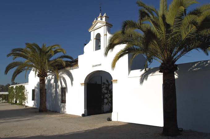 Fachada de la Hacienda de Clarevot